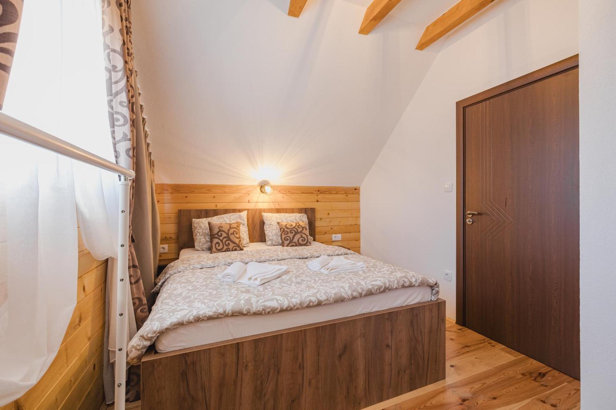 Mountain House Ivanovic Moticki Gaj Luaran gambar