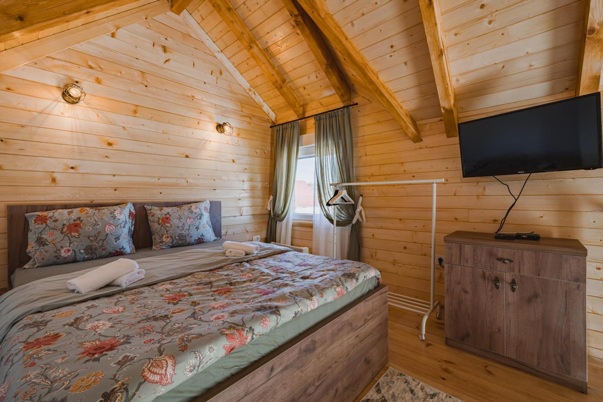 Mountain House Ivanovic Moticki Gaj Luaran gambar